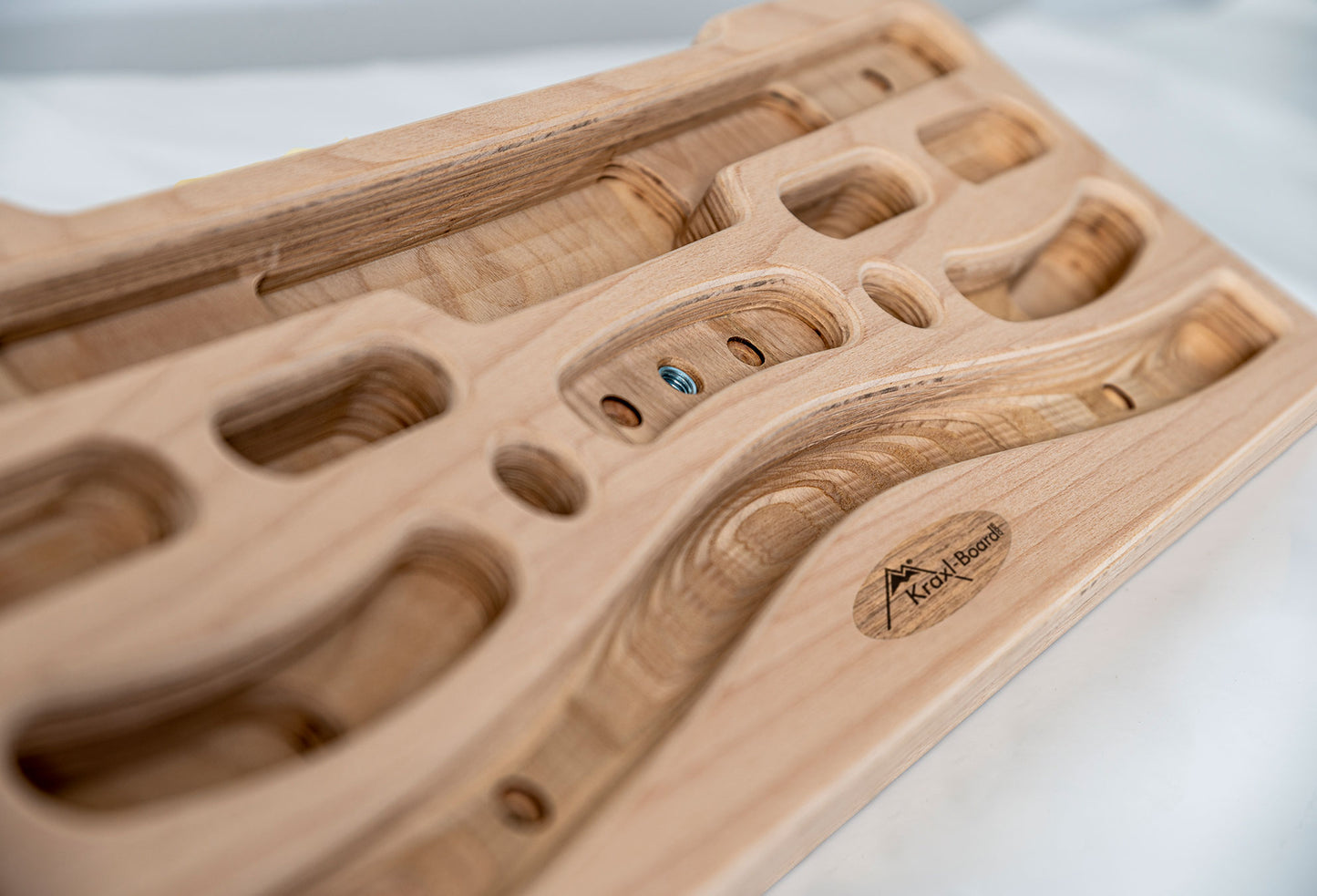 Kraxlboard Classic - Günstig und erweiterbar. Unser Hangboard für den ambitionierten Kletterer