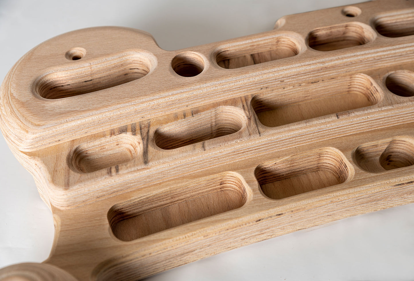 Kraxlboard Rock B-Ware:nuestro paquete completo con descuento para principiantes y profesionales. Amplia selección de agarre y ampliable.