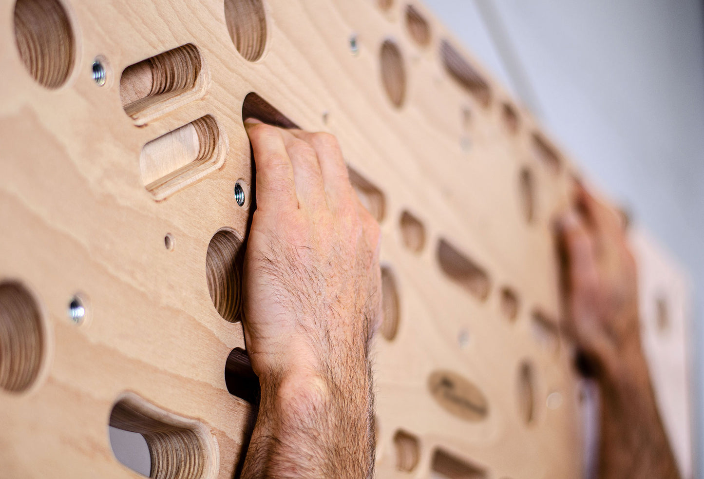 Kraxlboard The Wall - Le mur d'entraînement multifonctionnel pour le frisson ultime